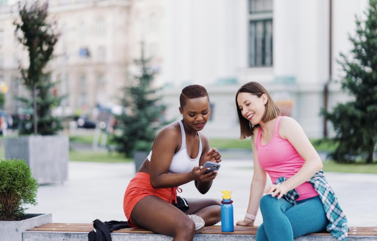 Session de formation en petit groupe avec échanges entre participants